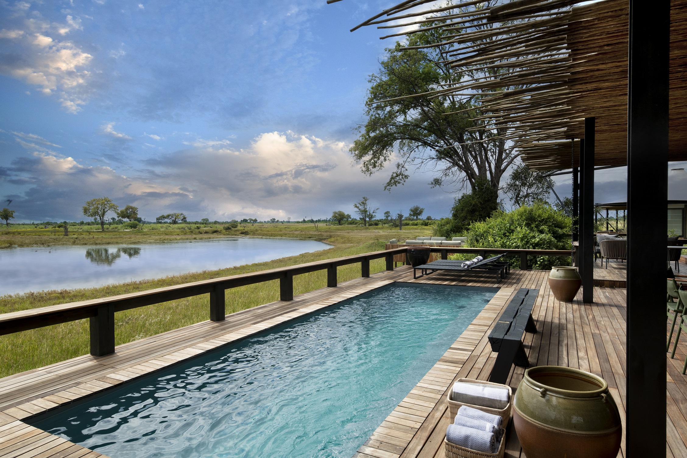 Daunara_Main Area Swimming pool